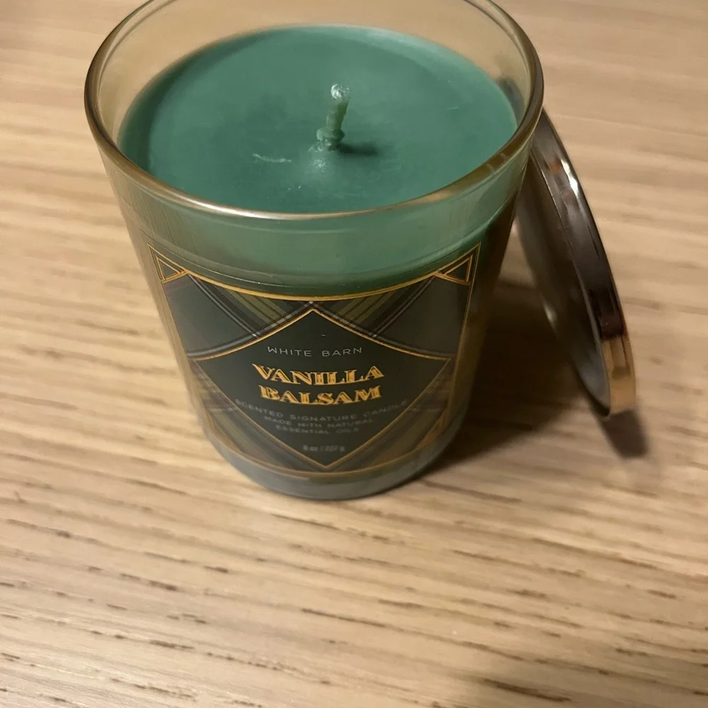 Bath & Body Works Single Wick Candle. Vanilla Balsam.